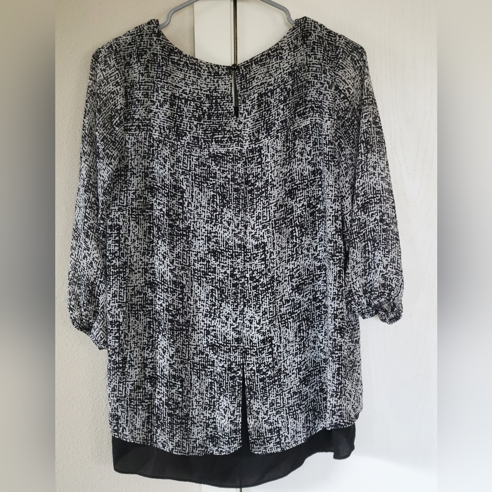 Ab Studio Geometric Keyhole Split Open Back Flowy… - image 4